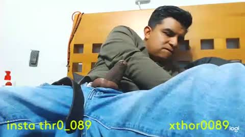 thor0200 online show from May 12, 5:49 am