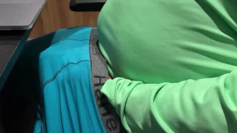 throattheballs online show from June 8, 4:46 am