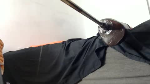 thugpucci online show from April 23, 4:09 am