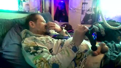 thunder8u42 online show from February 5, 8:45 pm