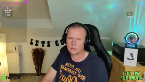 Snapshot of thunderbird02 chatting on September 14, 8:32 pm Follow me Sgame por favor online show from September 14, 8:32 pm