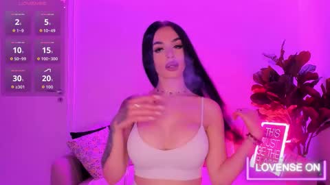 tiabelle online show from October 1, 6:40 pm