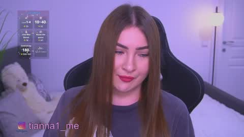 tianna_me online show from June 1, 3:35 pm