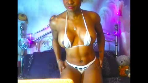 Tiffani Love online show from January 27, 4:43 pm