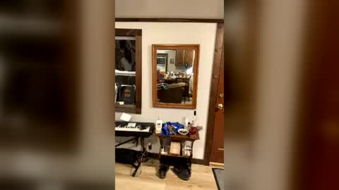 tiffanycase384727 online show from July 30, 1:28 am