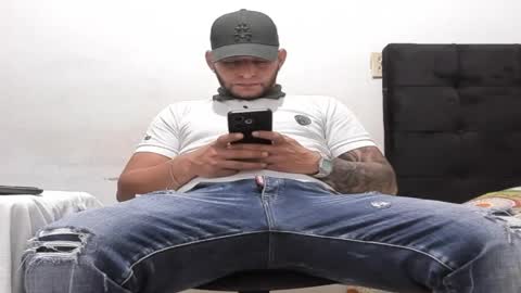 tiger_job online show from April 4, 5:03 am