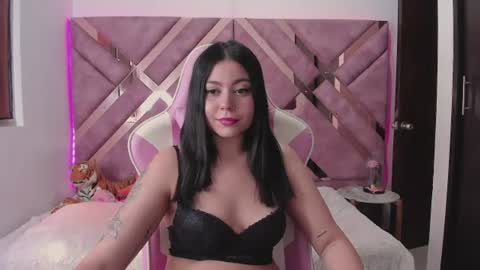 Ana online show from June 28, 3:52 pm