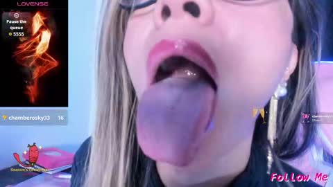 TILA TEQUILA online show from October 7, 4:58 pm