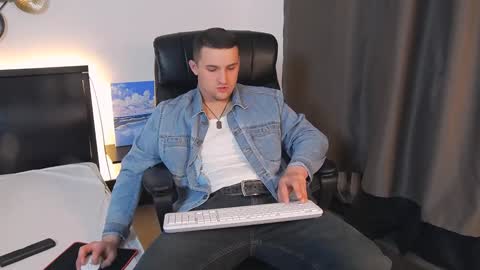 ask me online show from February 1, 12:29 am