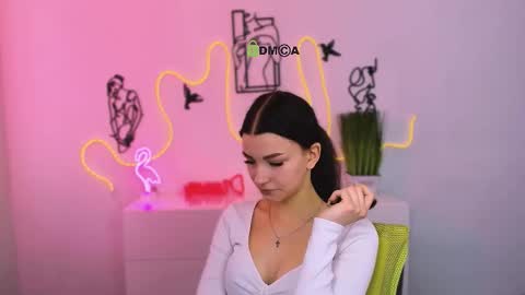 tina_golden1 online show from March 11, 1:03 pm