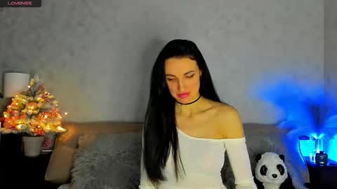 Tina online show from December 13, 7:53 pm