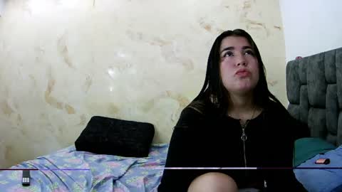 tina_russo online show from July 14, 3:33 am