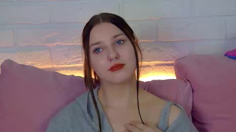 TinaBurton online show from December 3, 4:29 pm