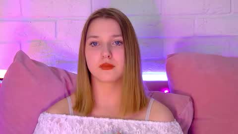 TinaBurton online show from February 26, 6:00 pm