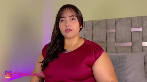 Tina online show from March 27, 5:25 pm