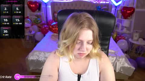 Snapshot of tinkerrbelll chatting on February 19, 2:01 am TinkerrBelll online show from February 19, 2:01 am