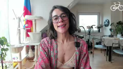 Tiny online show from March 24, 10:54 am