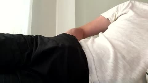 Snapshot of tippedrobin4830 chatting on October 16, 1:00 pm tippedrobin4830 online show from October 16, 1:00 pm