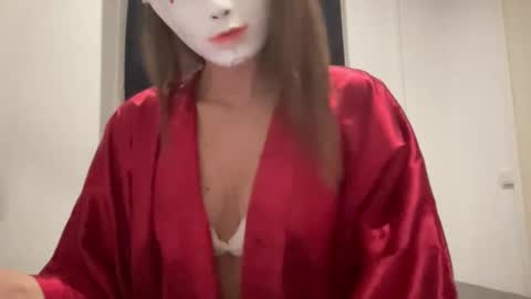 Snapshot of tipsytinkerbell chatting on October 2, 6:39 pm Tinks online show from October 2, 6:39 pm
