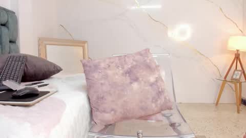 Tivizay online show from October 18, 3:27 pm