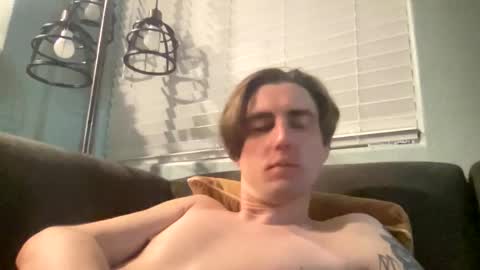 tlayne410 online show from October 26, 8:04 am