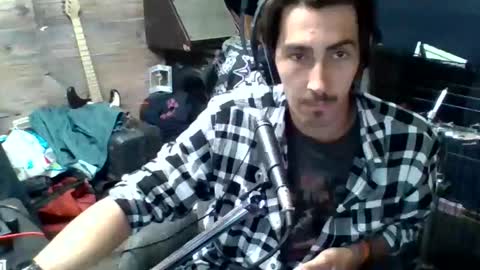 Snapshot of tntstudio317 chatting on October 19, 8:57 pm BigT317 online show from October 19, 8:57 pm