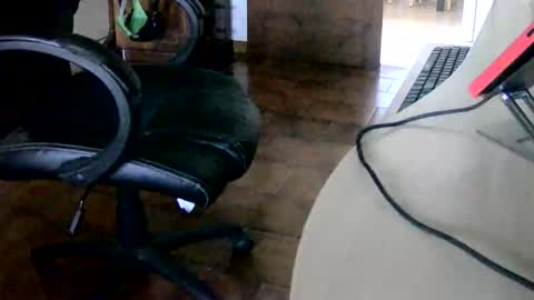 Tobiko online show from November 15, 3:24 pm