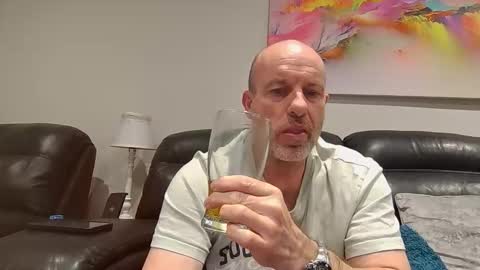 toerag69 online show from May 2, 6:25 pm