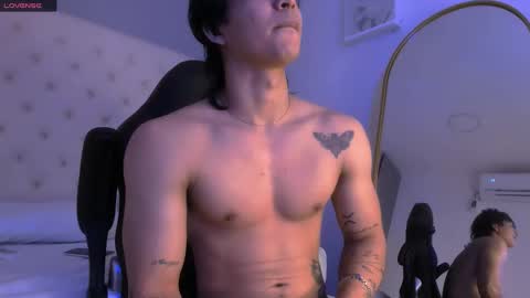 toji lee online show from November 15, 9:16 pm