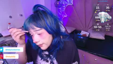 toky         online show from September 26, 7:11 pm