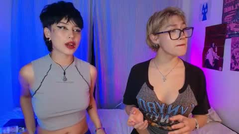  Halsey  Sofii  online show from October 3, 6:43 am