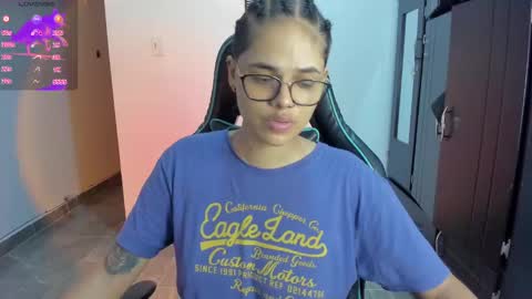 Snapshot of tokyo_uwu chatting on January 10, 9:44 am sofi 3 online show from January 10, 9:44 am