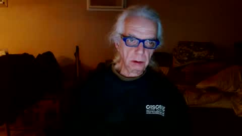 tom112292014 online show from March 9, 3:22 am