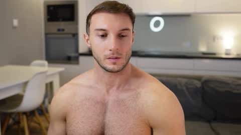 Tom online show from November 19, 7:18 am