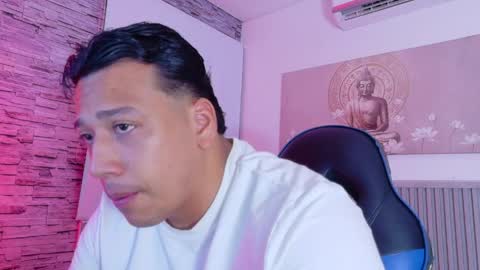 Tom muscle1 online show from March 28, 12:06 pm