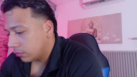 Tom muscle1 online show from February 28, 12:31 pm