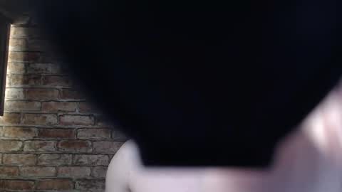 Tom online show from November 2, 2:50 pm