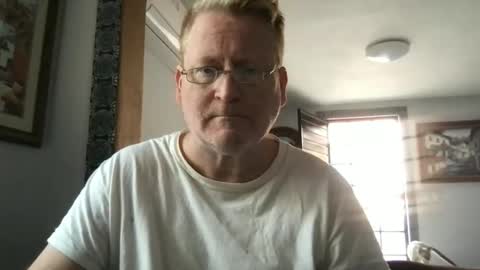 Hola online show from January 8, 5:05 pm