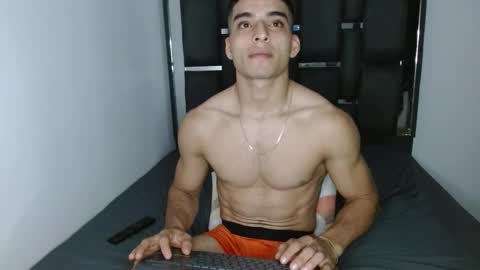 tomaz_18 online show from March 20, 11:10 pm