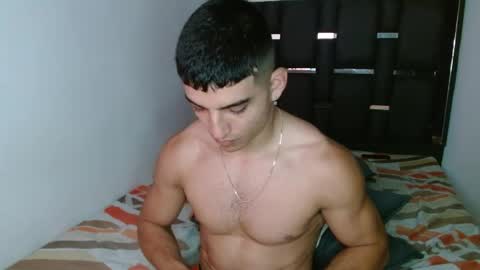 tomaz_18 online show from April 17, 12:13 am