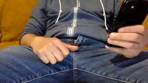 tombi125 online show from January 19, 4:28 pm