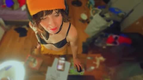 tomboy_titties online show from December 17, 5:47 am