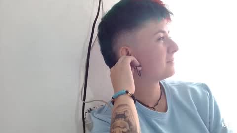 Blue online show from February 23, 7:17 pm