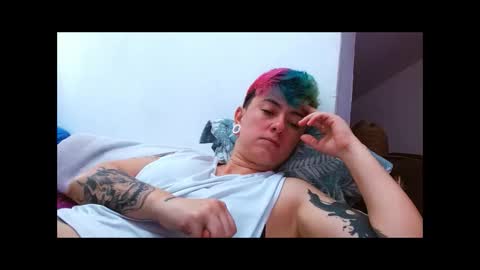 Blue online show from October 24, 5:14 pm