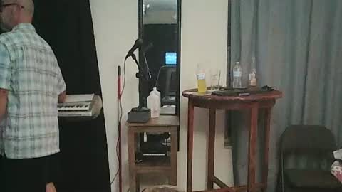 sirmuggsalot online show from July 1, 1:47 am