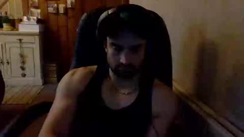 tomf1982 online show from December 12, 1:28 pm