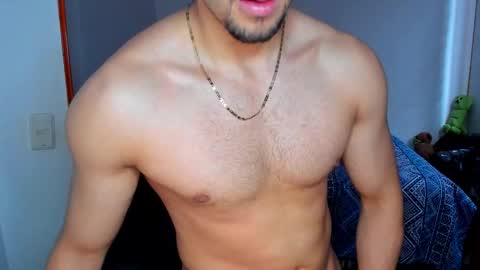 Twitter BreddTommy IG tommy bredd online show from November 11, 6:43 pm