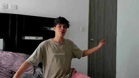   online show from February 6, 2:15 pm