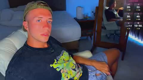 Snapshot of tommy_cumfinger chatting on September 24, 5:47 am Tommy online show from September 24, 5:47 am