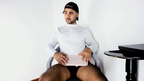 tommy_sccott online show from November 1, 2:34 am